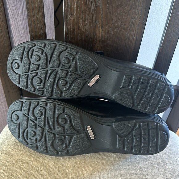 Aetrex Women’s Leather Slip On Loafers Flats Black Size 13XW Wide - Picture 8 of 9